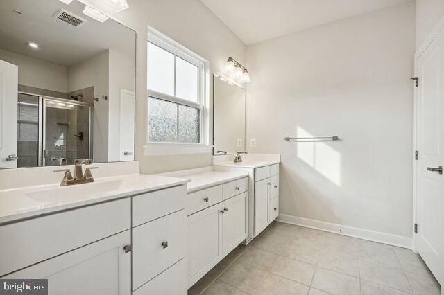 2715 EVANSGREEN DR, Suitland, MD 20746