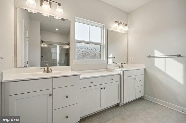 2715 EVANSGREEN DR, Suitland, MD 20746