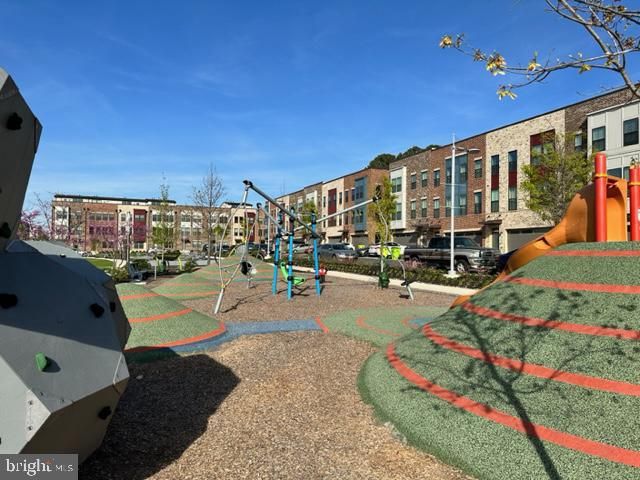 2715 EVANSGREEN DR, Suitland, MD 20746