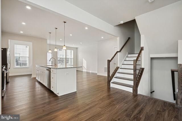 2715 EVANSGREEN DR, Suitland, MD 20746