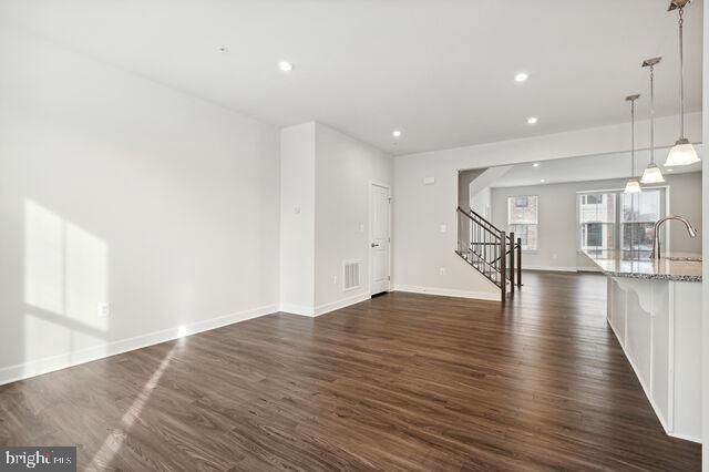 2715 EVANSGREEN DR, Suitland, MD 20746