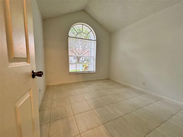 2990 NW 68th Avenue, Margate, FL 33063