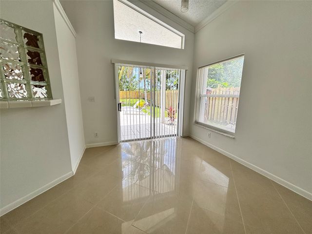 2990 NW 68th Avenue, Margate, FL 33063