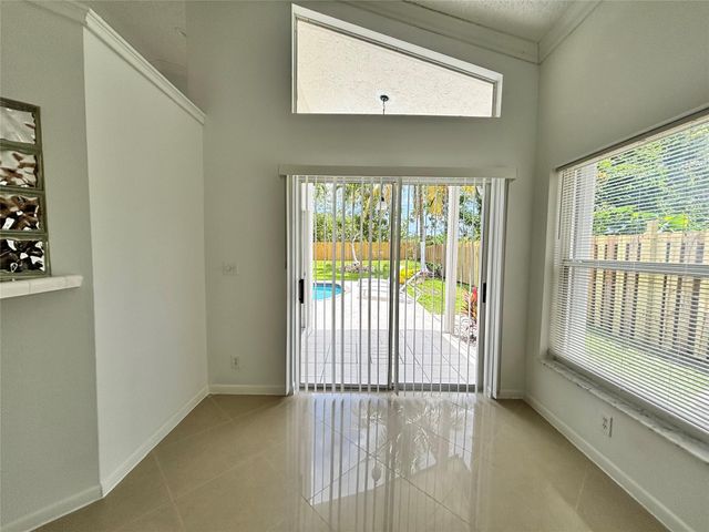 2990 NW 68th Avenue, Margate, FL 33063