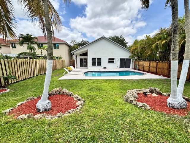 2990 NW 68th Avenue, Margate, FL 33063