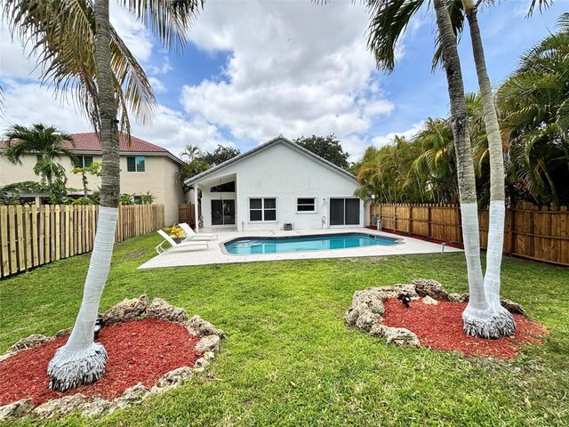 2990 NW 68th Avenue, Margate, FL 33063