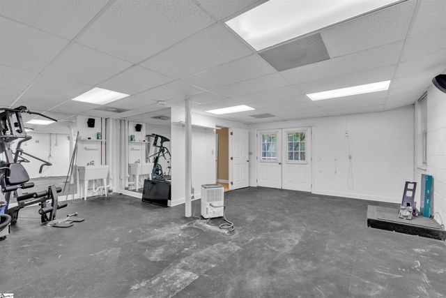 388 Pinehurst Drive, Spartanburg, SC 29306