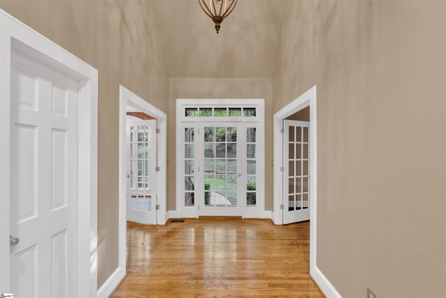 388 Pinehurst Drive, Spartanburg, SC 29306