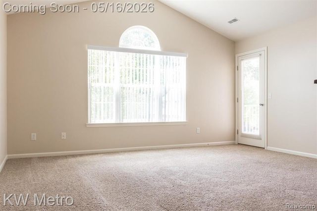 49144 W Woods Drive, Shelby Twp, MI 48317