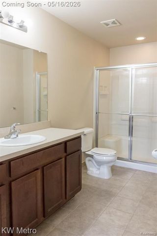 49144 W Woods Drive, Shelby Twp, MI 48317