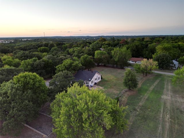 2330 Knight Road, Denison, TX 75020