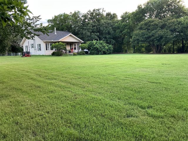 2330 Knight Road, Denison, TX 75020