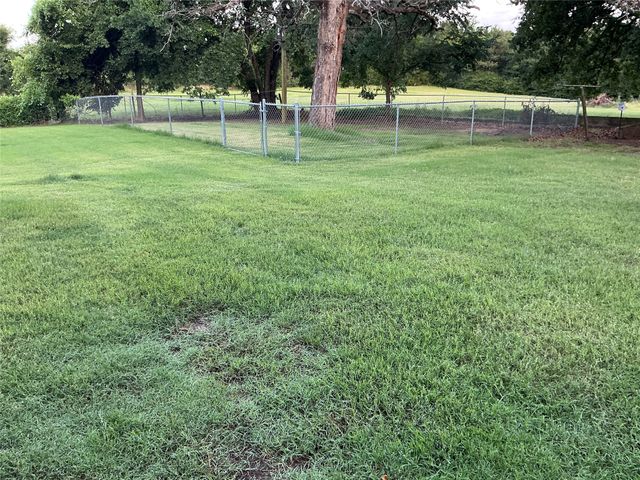 2330 Knight Road, Denison, TX 75020