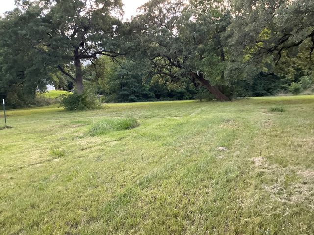 2330 Knight Road, Denison, TX 75020