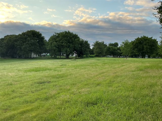 2330 Knight Road, Denison, TX 75020