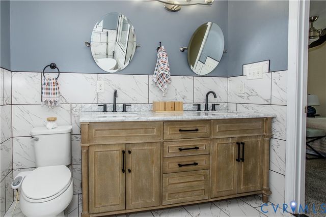 8807 Proctors Run Dr, Chester, VA 23237