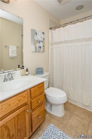 8807 Proctors Run Dr, Chester, VA 23237