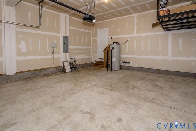 8807 Proctors Run Dr, Chester, VA 23237