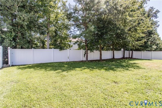 8807 Proctors Run Dr, Chester, VA 23237