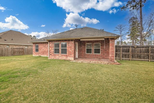 1207 S Diamondhead Boulevard, Crosby, TX 77532