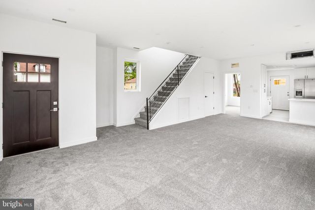 43 E HODGES AVE, Lawnside, NJ 08045