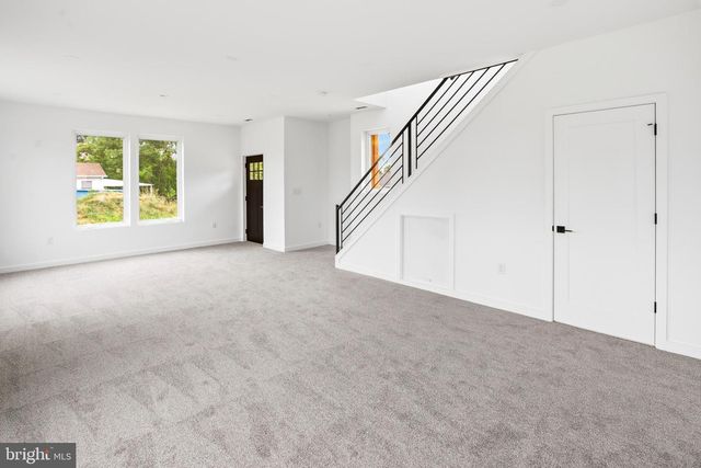 43 E HODGES AVE, Lawnside, NJ 08045