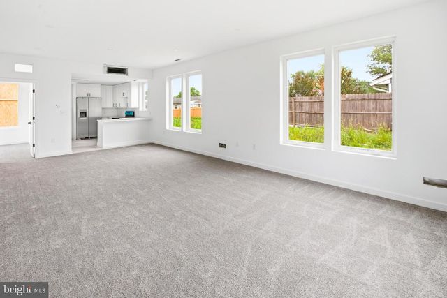 43 E HODGES AVE, Lawnside, NJ 08045