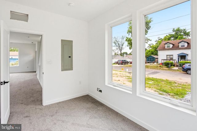 43 E HODGES AVE, Lawnside, NJ 08045