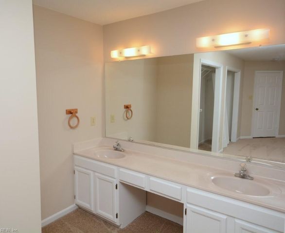 921 Daimler DR, Virginia Beach, VA 23454