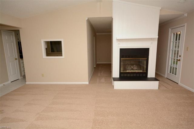 921 Daimler DR, Virginia Beach, VA 23454