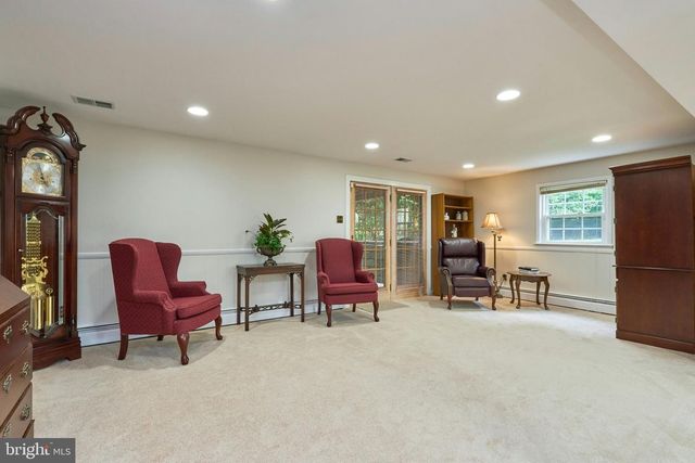 10800 KELLEY DR, Fairfax, VA 22030