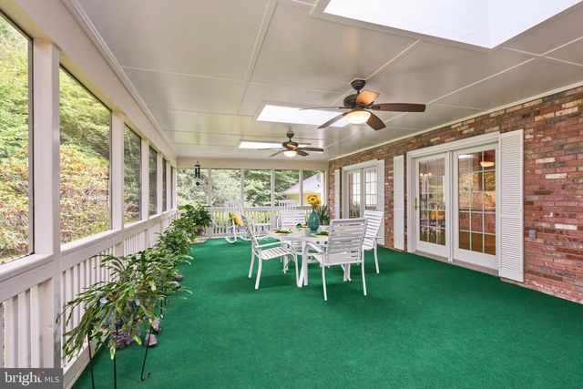 10800 KELLEY DR, Fairfax, VA 22030