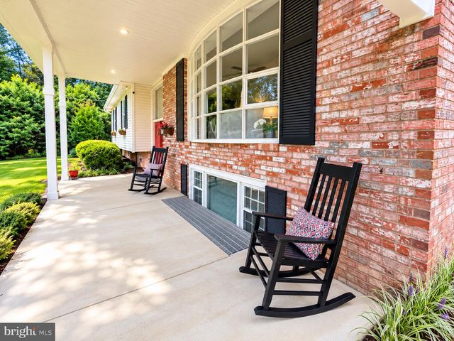 10800 KELLEY DR, Fairfax, VA 22030
