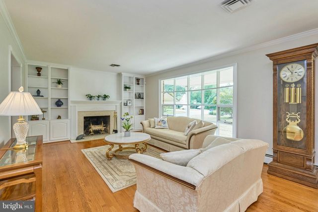 10800 KELLEY DR, Fairfax, VA 22030