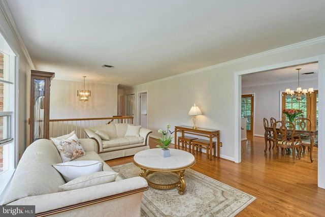 10800 KELLEY DR, Fairfax, VA 22030