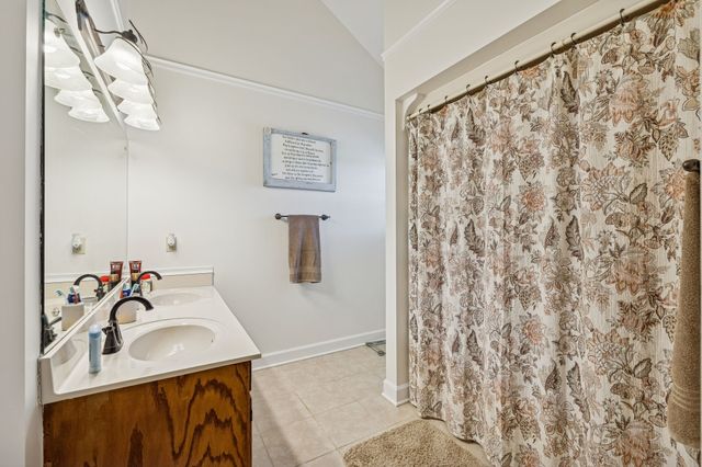 5205 SE Tater Peeler Rd, Lebanon, TN 37090