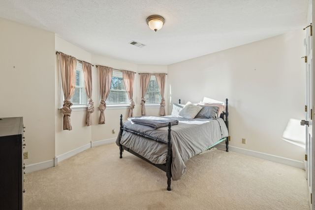 5205 SE Tater Peeler Rd, Lebanon, TN 37090