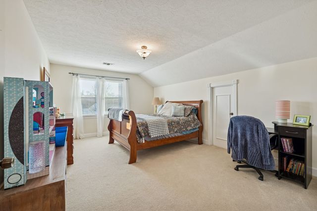 5205 SE Tater Peeler Rd, Lebanon, TN 37090