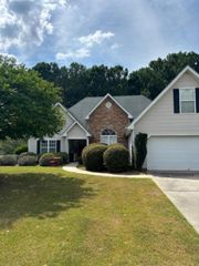 791 Winding Grove Lane, Loganville, GA 30052