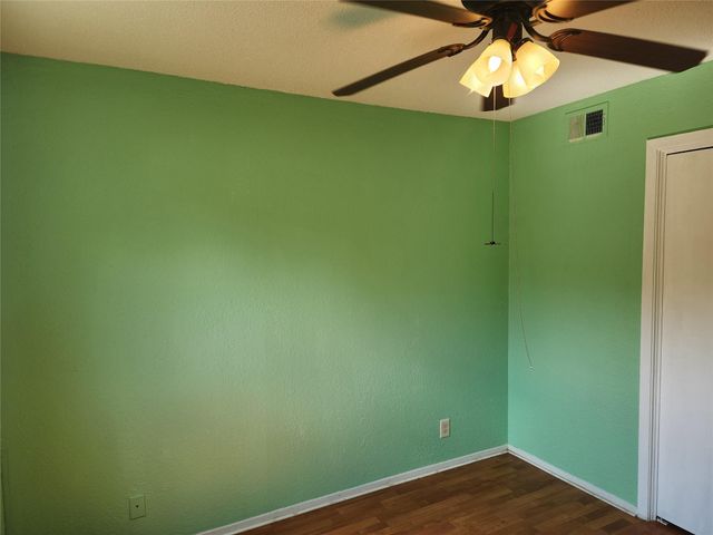 2600 Penny LN 116, Austin, TX 78757