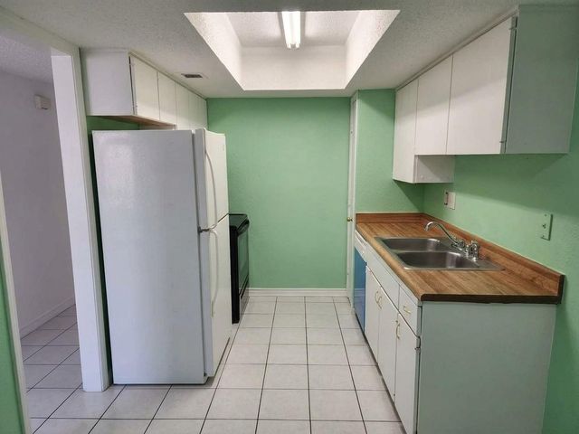 2600 Penny LN 116, Austin, TX 78757