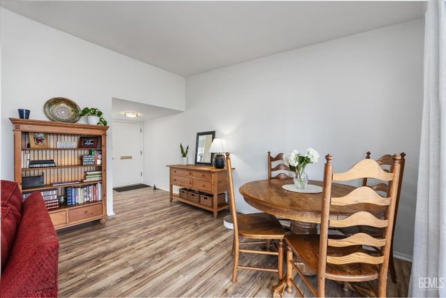 5804 Sundale Ave, Bakersfield, CA 93309