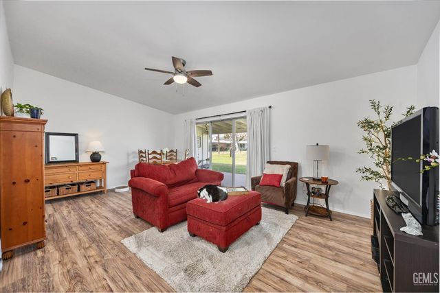 5804 Sundale Ave, Bakersfield, CA 93309