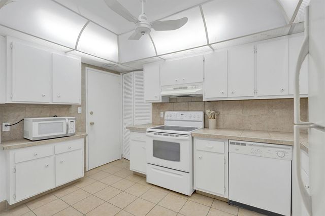 405 N Ocean Boulevard 305, Pompano Beach, FL 33062