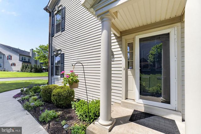 106 JULIAN DR E, Warwick, PA 18974