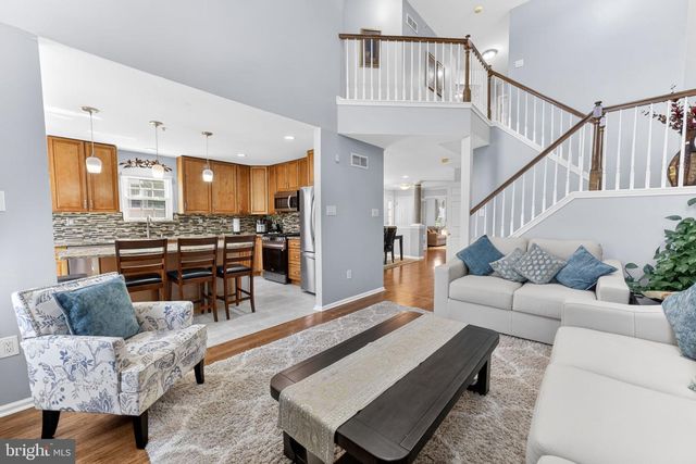 106 JULIAN DR E, Warwick, PA 18974