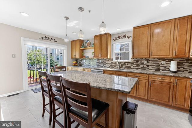 106 JULIAN DR E, Warwick, PA 18974