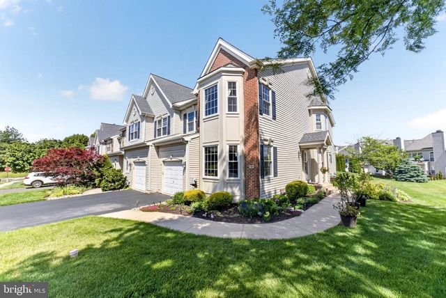 106 JULIAN DR E, Warwick, PA 18974