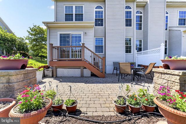 106 JULIAN DR E, Warwick, PA 18974
