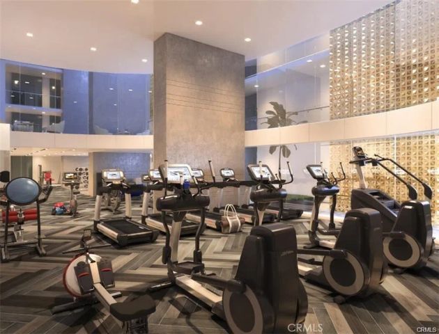 400 S Broadway 2304, Los Angeles, CA 90013
